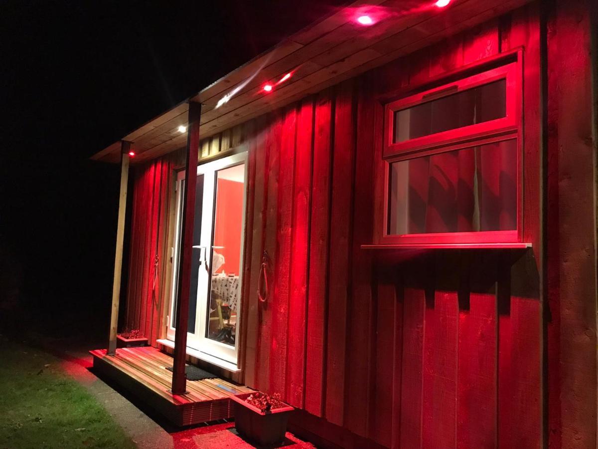 Woodpecker Glamping Cabin بودمين المظهر الخارجي الصورة