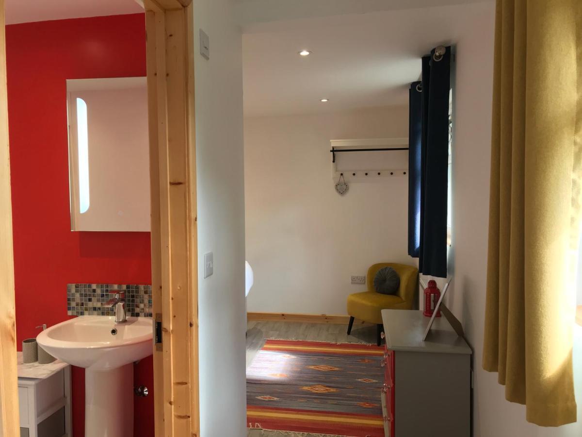 Woodpecker Glamping Cabin بودمين المظهر الخارجي الصورة